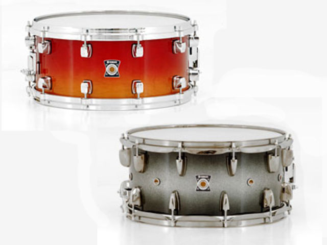 Maple Amber Sunburst S Series Snare (left) and Oak Black Sparkle Sunburst L Series Snare (right)
